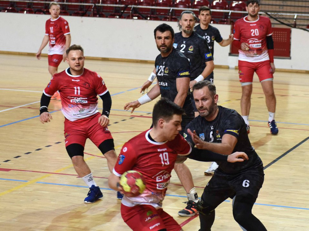 Mecz sparingowy. *KSZO Ostrowiec Świętokrzyski - Orlęta Zwoleń 33:28 (17:14)