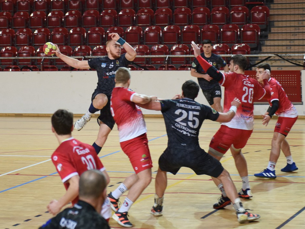 Mecz sparingowy. *KSZO Ostrowiec Świętokrzyski - Orlęta Zwoleń 33:28 (17:14)