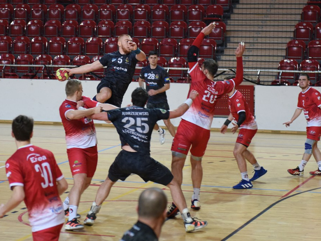 Mecz sparingowy. *KSZO Ostrowiec Świętokrzyski - Orlęta Zwoleń 33:28 (17:14)