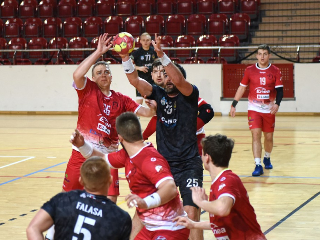 Mecz sparingowy. *KSZO Ostrowiec Świętokrzyski - Orlęta Zwoleń 33:28 (17:14)