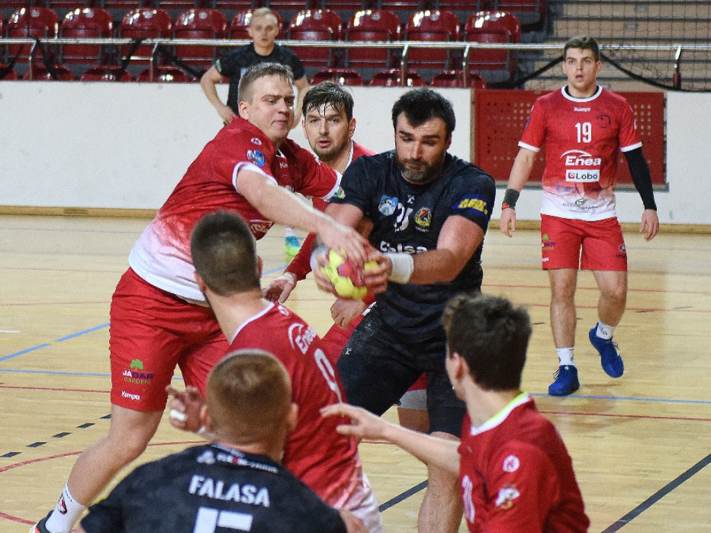 Mecz sparingowy. *KSZO Ostrowiec Świętokrzyski - Orlęta Zwoleń 33:28 (17:14)