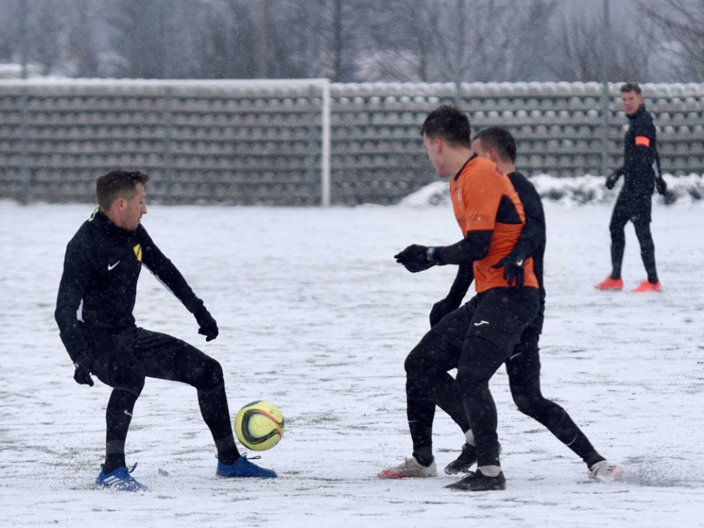 Mecz sparingowy. *KP KSZO 1929 Ostrowiec Świętokrzyski - Wieczysta Kraków 0:2
