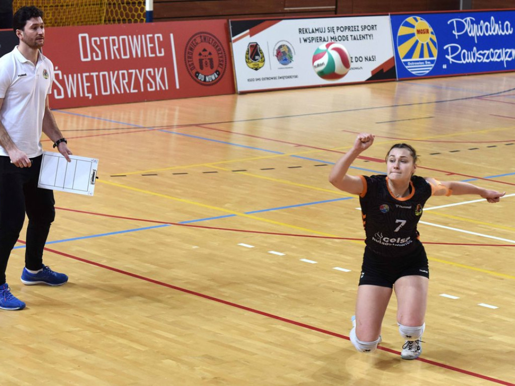 II liga siatkówki kobiet. Grupa IV. *KSZO SMS Ostrowiec Świętokrzyski - Silesia Volley Mysłowice 2:3