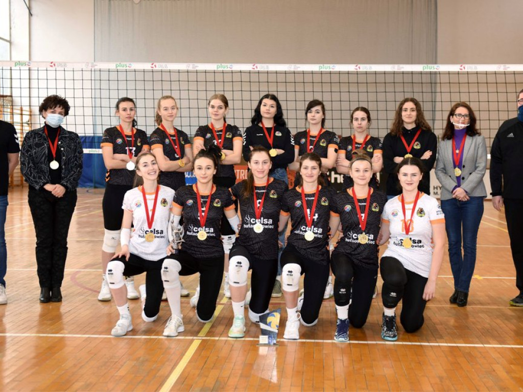 Świętokrzyska Liga Juniorek. *KSZO SMS Ostrowiec Świętokrzyski ? MKS Gala Skarżysko 3:0
