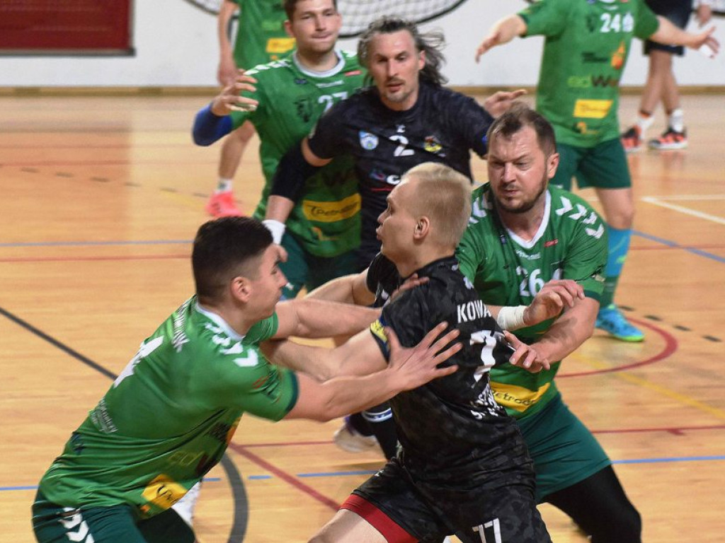 Mecz sparingowy. *KSZO Ostrowiec Świętokrzyski - AZS AWF Biała Podlaska 27:30