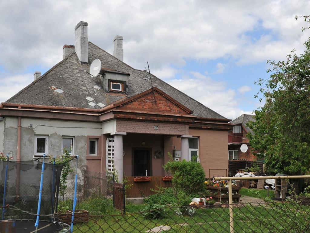 Sto lat urzędniczych domków przy ulicy Moniuszki. Duma krajobrazu kulturowego Klimkiewiczowa