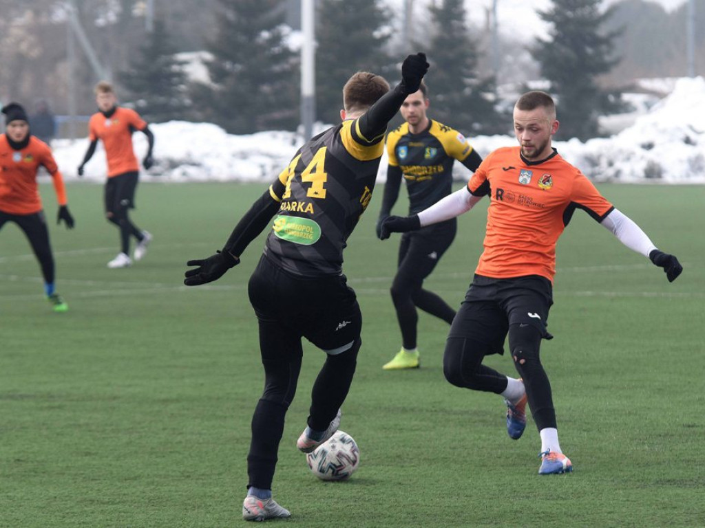 Mecz sparingowy. *KP KSZO 1929 Ostrowiec Świętokrzyski - Siarka Tarnobrzeg 4:1