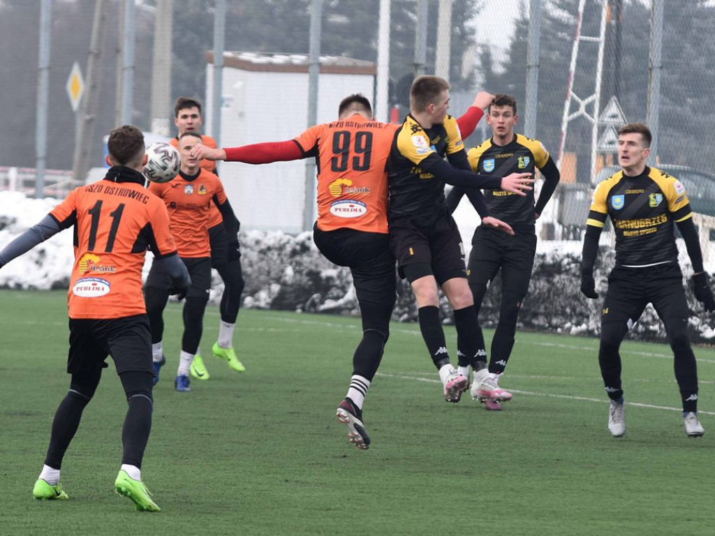 Mecz sparingowy. *KP KSZO 1929 Ostrowiec Świętokrzyski - Siarka Tarnobrzeg 4:1