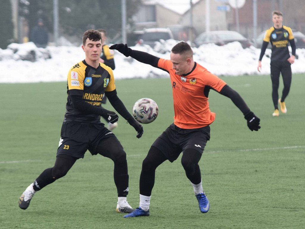 Mecz sparingowy. *KP KSZO 1929 Ostrowiec Świętokrzyski - Siarka Tarnobrzeg 4:1