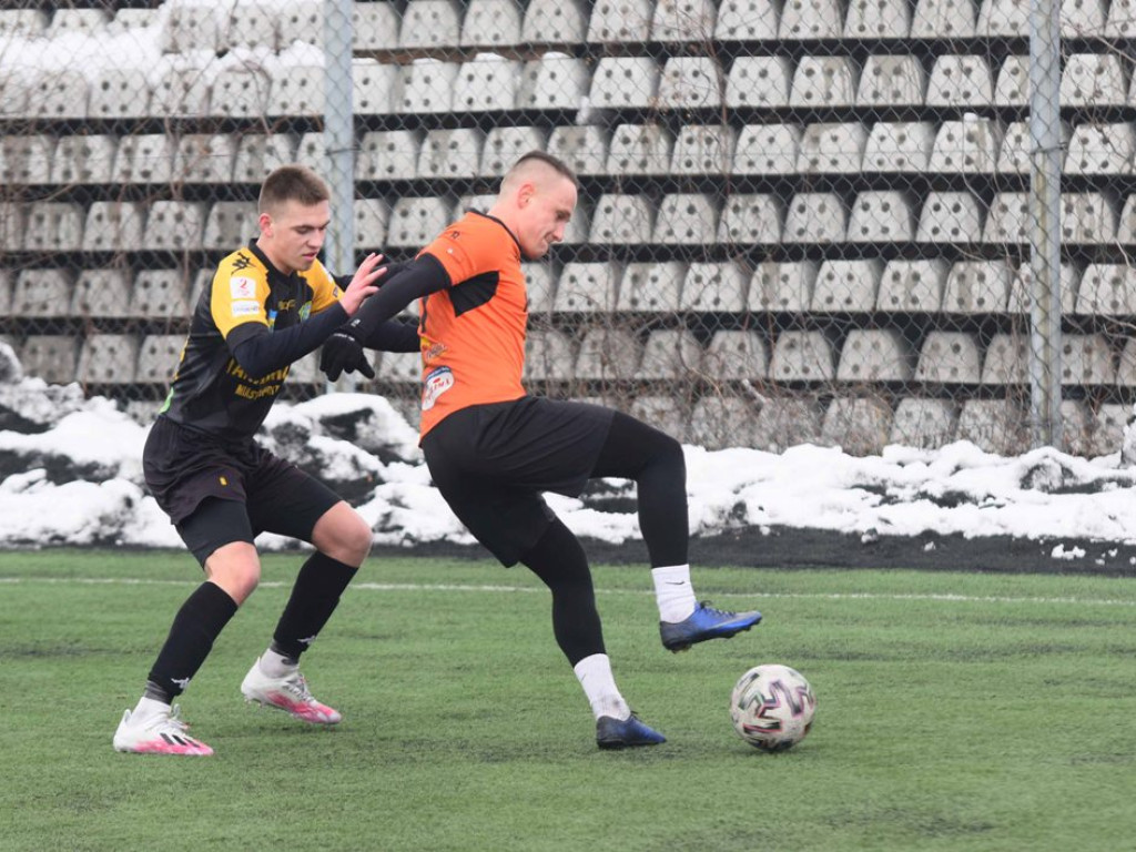 Mecz sparingowy. *KP KSZO 1929 Ostrowiec Świętokrzyski - Siarka Tarnobrzeg 4:1