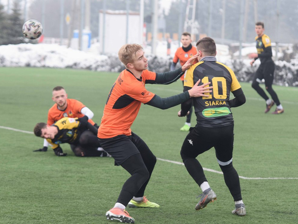Mecz sparingowy. *KP KSZO 1929 Ostrowiec Świętokrzyski - Siarka Tarnobrzeg 4:1