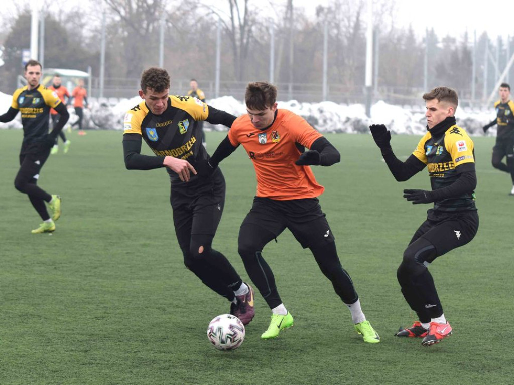 Mecz sparingowy. *KP KSZO 1929 Ostrowiec Świętokrzyski - Siarka Tarnobrzeg 4:1