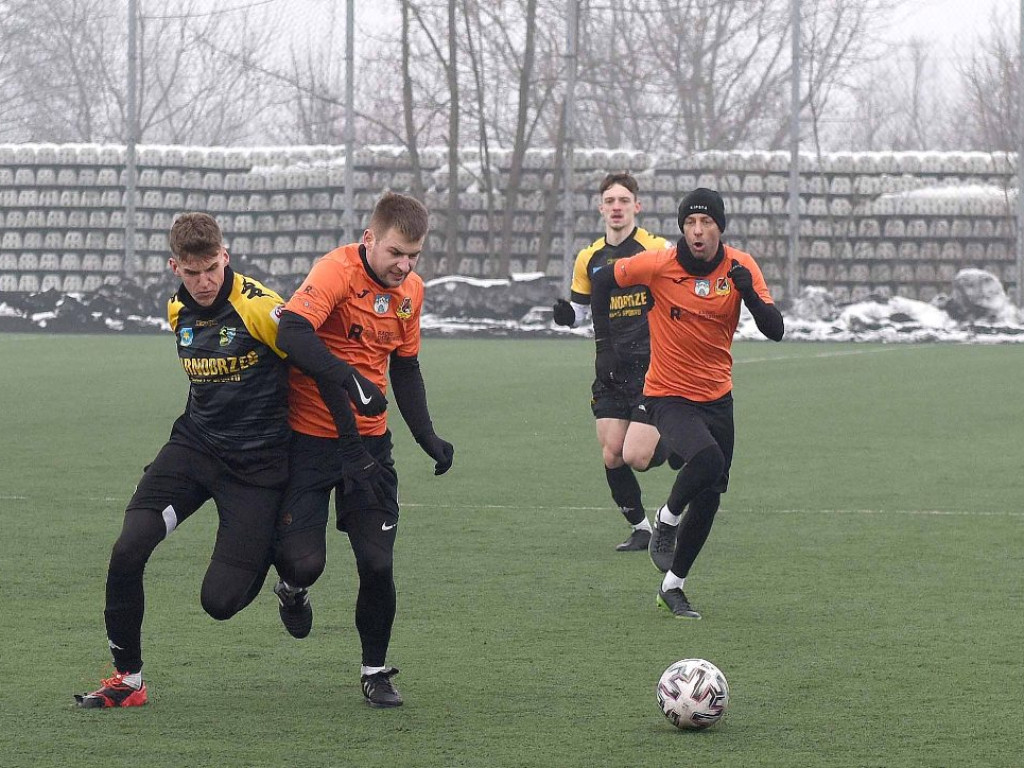 Mecz sparingowy. *KP KSZO 1929 Ostrowiec Świętokrzyski - Siarka Tarnobrzeg 4:1