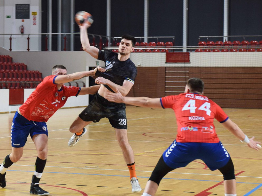 I liga piłki ręcznej mężczyzn. Grupa D. *KSZO Ostrowiec Świętokrzyski - Wisła Sandomierz 31:27