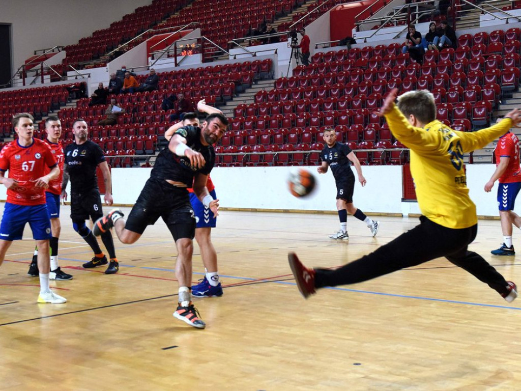 I liga piłki ręcznej mężczyzn. Grupa D. *KSZO Ostrowiec Świętokrzyski - Wisła Sandomierz 31:27