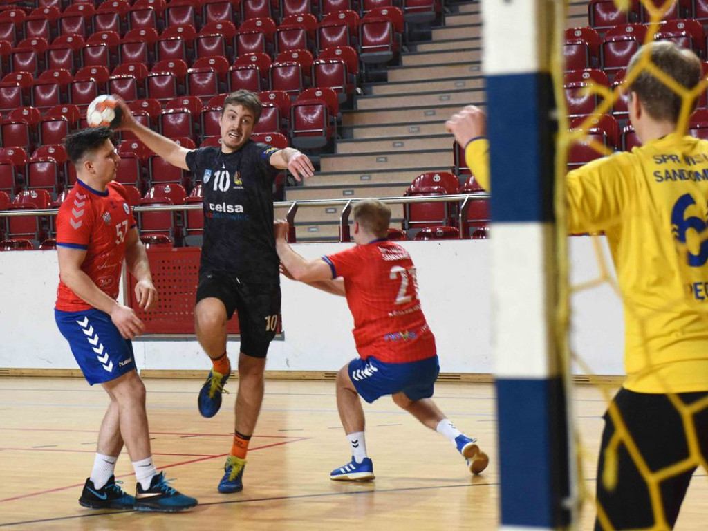I liga piłki ręcznej mężczyzn. Grupa D. *KSZO Ostrowiec Świętokrzyski - Wisła Sandomierz 31:27