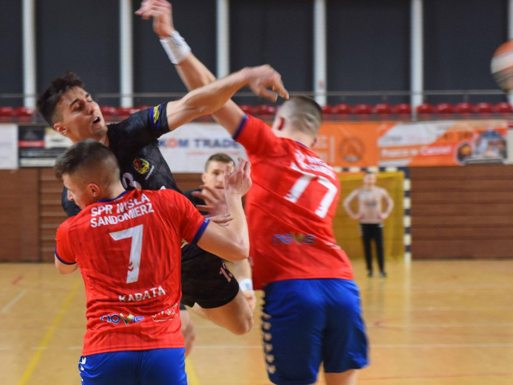 I liga piłki ręcznej mężczyzn. Grupa D. *KSZO Ostrowiec Świętokrzyski - Wisła Sandomierz 31:27
