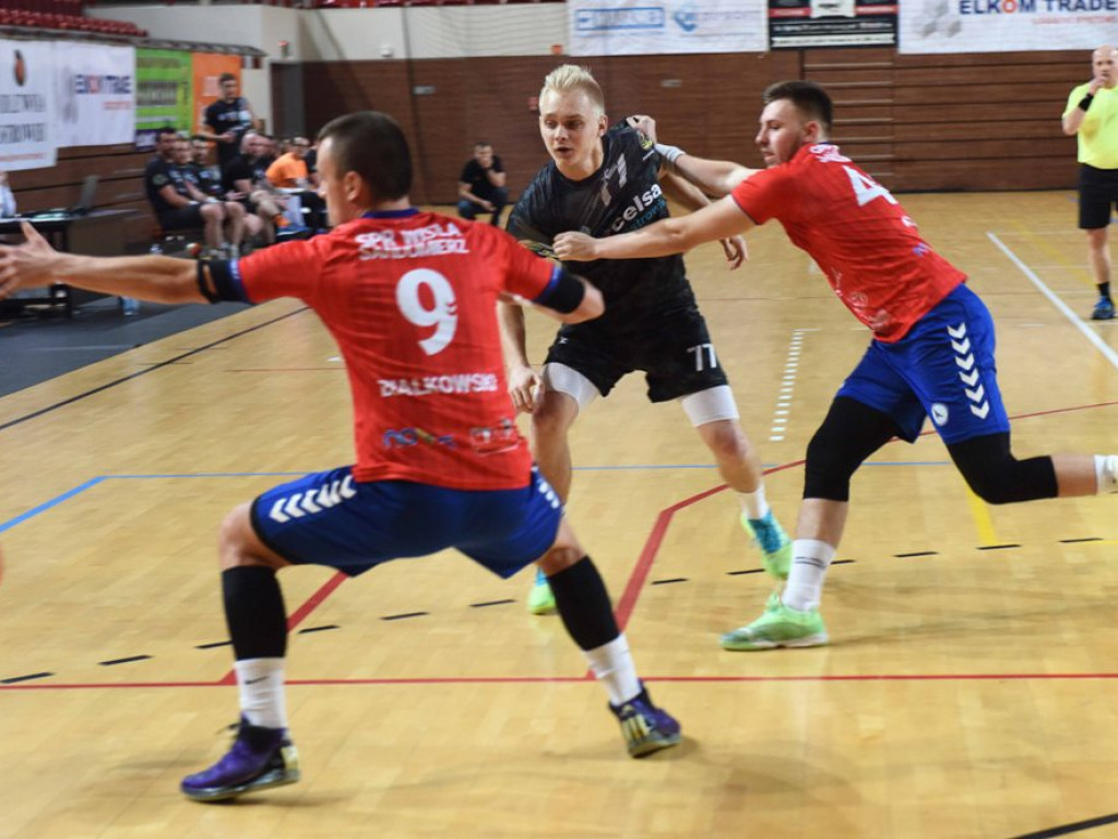 I liga piłki ręcznej mężczyzn. Grupa D. *KSZO Ostrowiec Świętokrzyski - Wisła Sandomierz 31:27