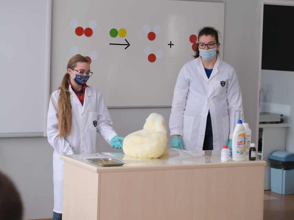Startuje nabór do ostrowieckich szkół i przedszkoli (zdjęcia, wideo)