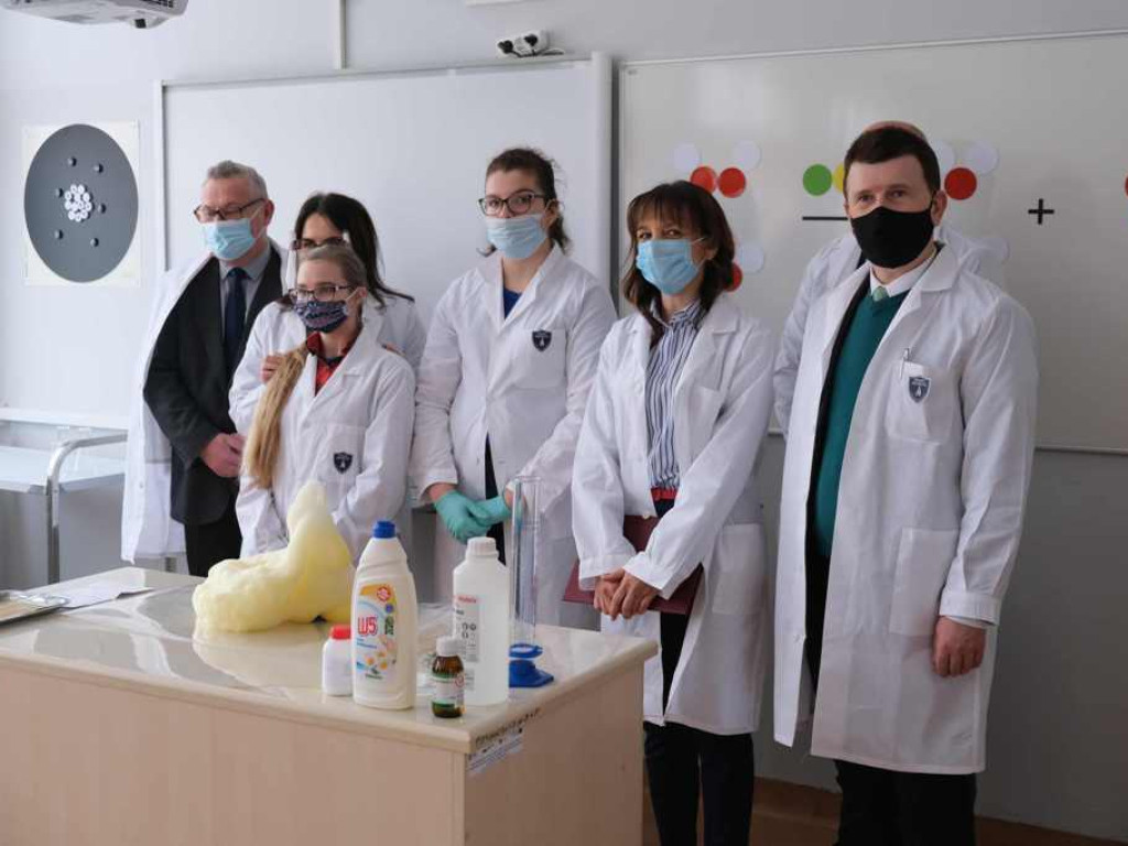 Startuje nabór do ostrowieckich szkół i przedszkoli (zdjęcia, wideo)