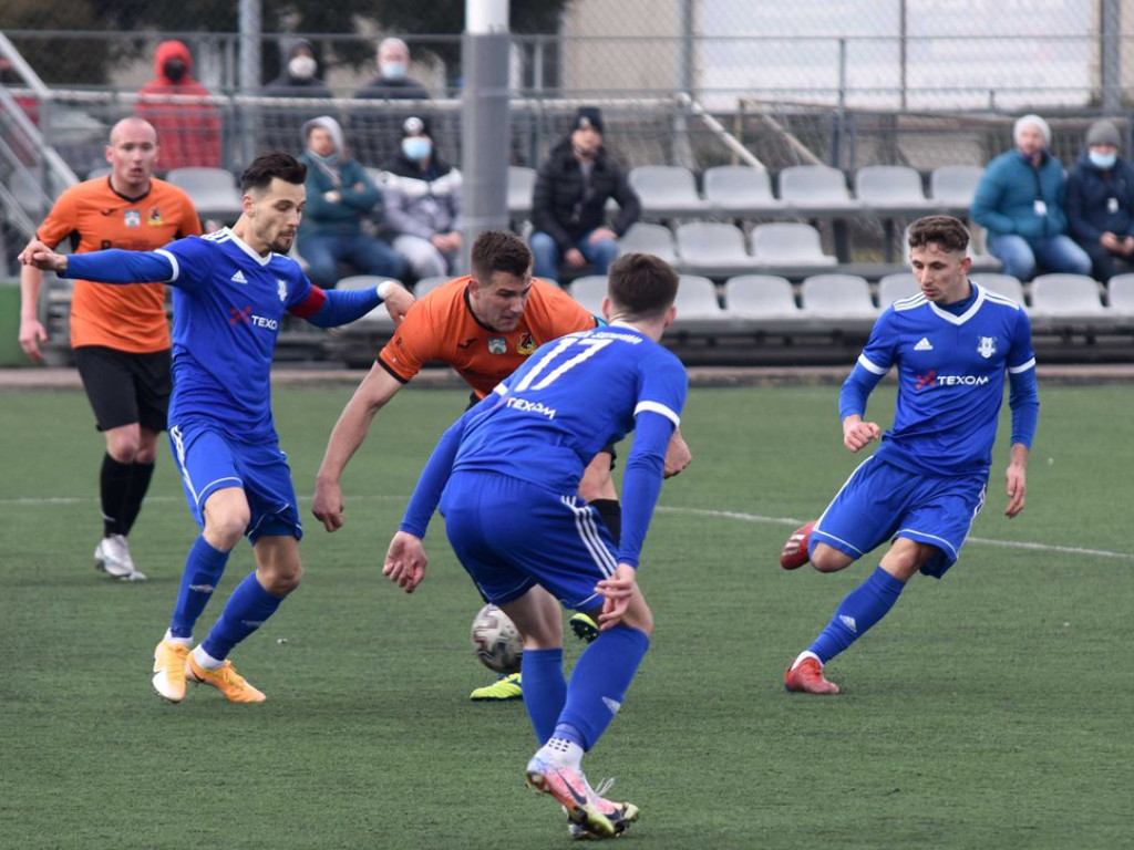 III liga piłkarska. Grupa IV. *KP KSZO 1929 Ostrowiec Świętokrzyski - Sokół Sieniawa 1:0
