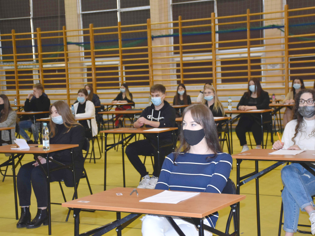 Maturzyści próbują swoich sił