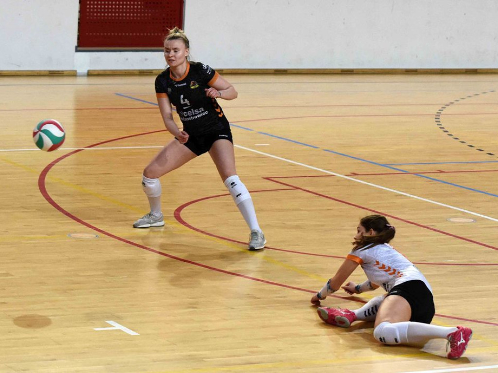 II liga siatkówki. Grupa IV. KSZO SMS Ostrowiec Świętokrzyski - Tomasovia Tomaszów Lubelski 0:3