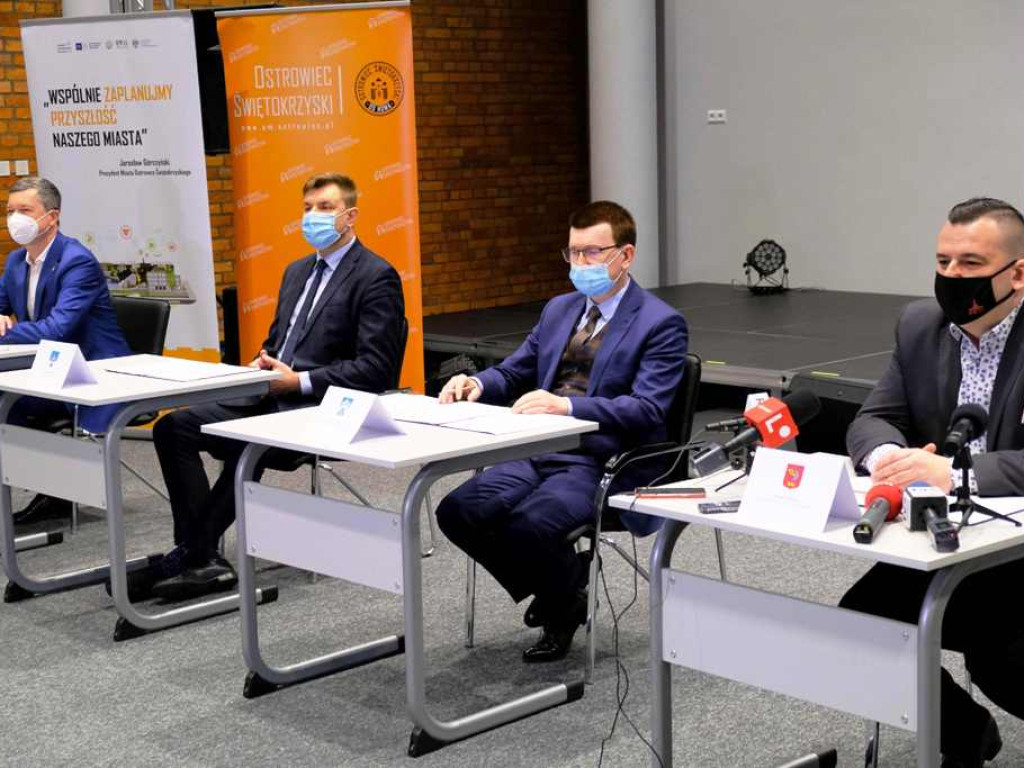 Samorządowcy ze świętokrzyskiego piszą do premiera (zdjęcia, wideo)