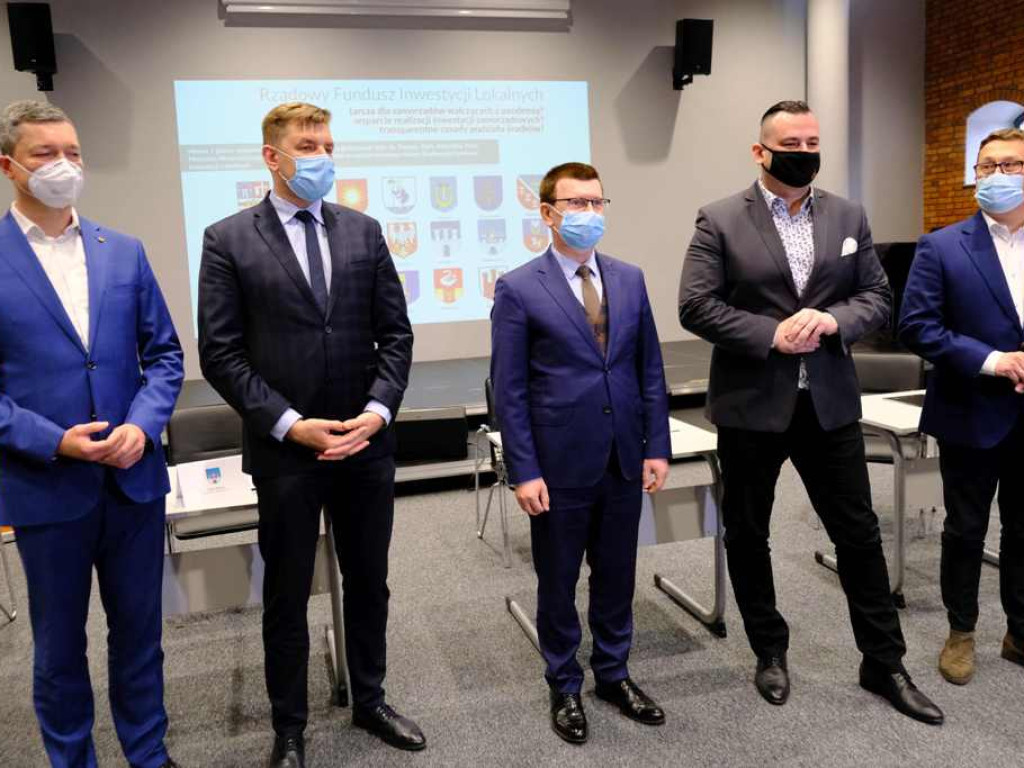 Samorządowcy ze świętokrzyskiego piszą do premiera (zdjęcia, wideo)