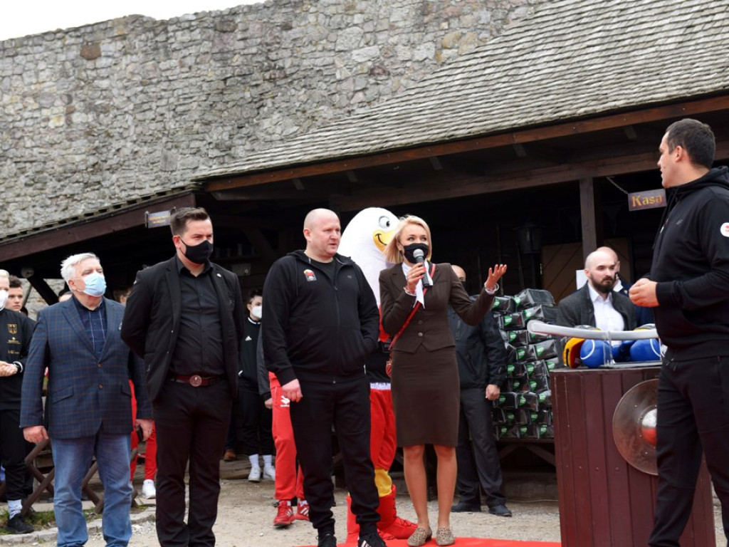 Młodzieżowe Mistrzostwa Świata w Boksie. Zamek w Chęcinach. Trening mentalny