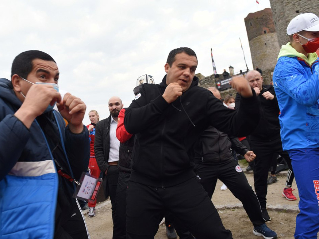Młodzieżowe Mistrzostwa Świata w Boksie. Zamek w Chęcinach. Trening mentalny