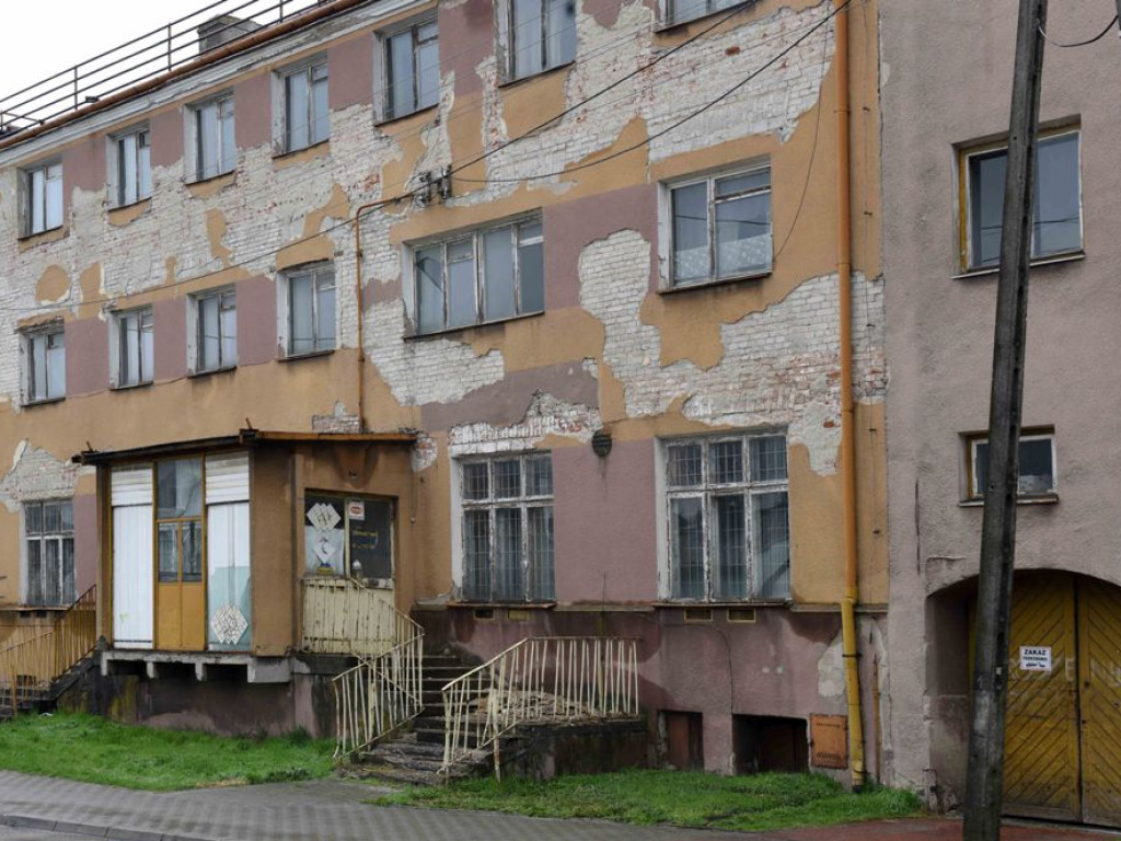 Ponad 20 pustostanów nie dodaje naszemu miastu uroku (zdjęcia)