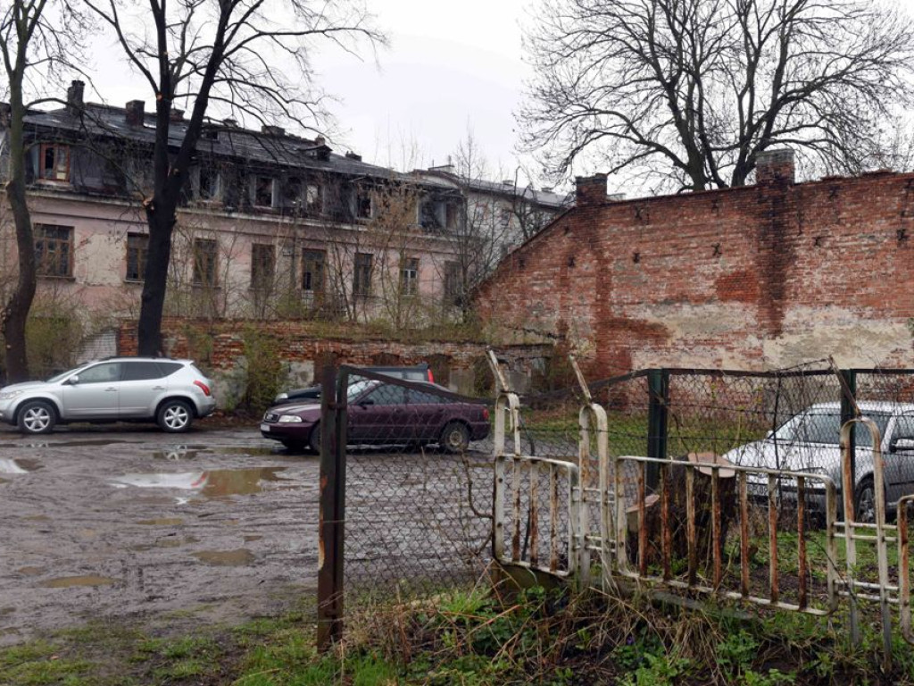 Ponad 20 pustostanów nie dodaje naszemu miastu uroku (zdjęcia)