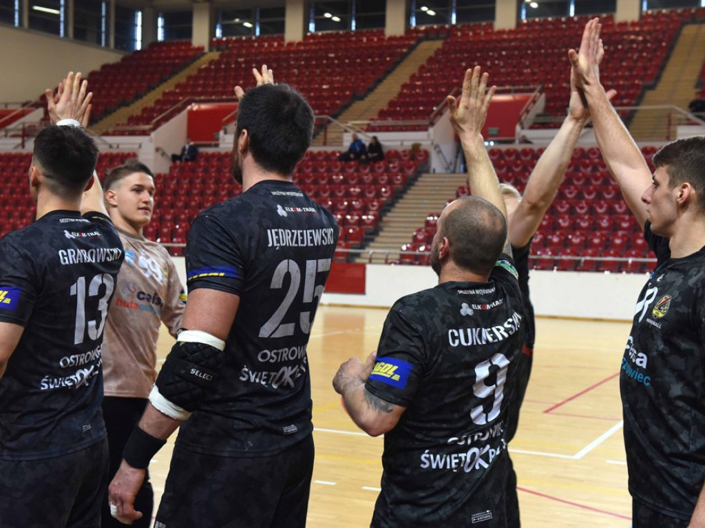 I liga piłki ręcznej. Grupa D. *KSZO Ostrowiec Świętokrzyski - KSSPR Końskie 30:24
