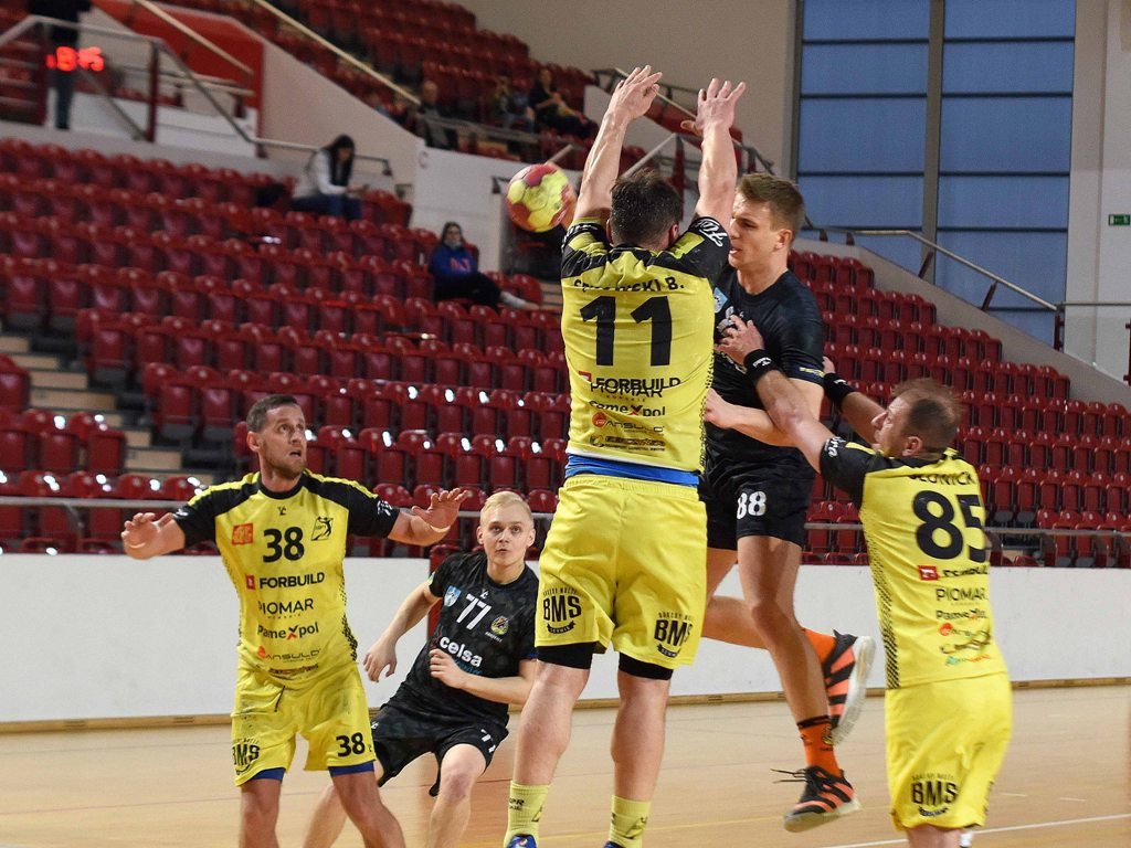 I liga piłki ręcznej. Grupa D. *KSZO Ostrowiec Świętokrzyski - KSSPR Końskie 30:24