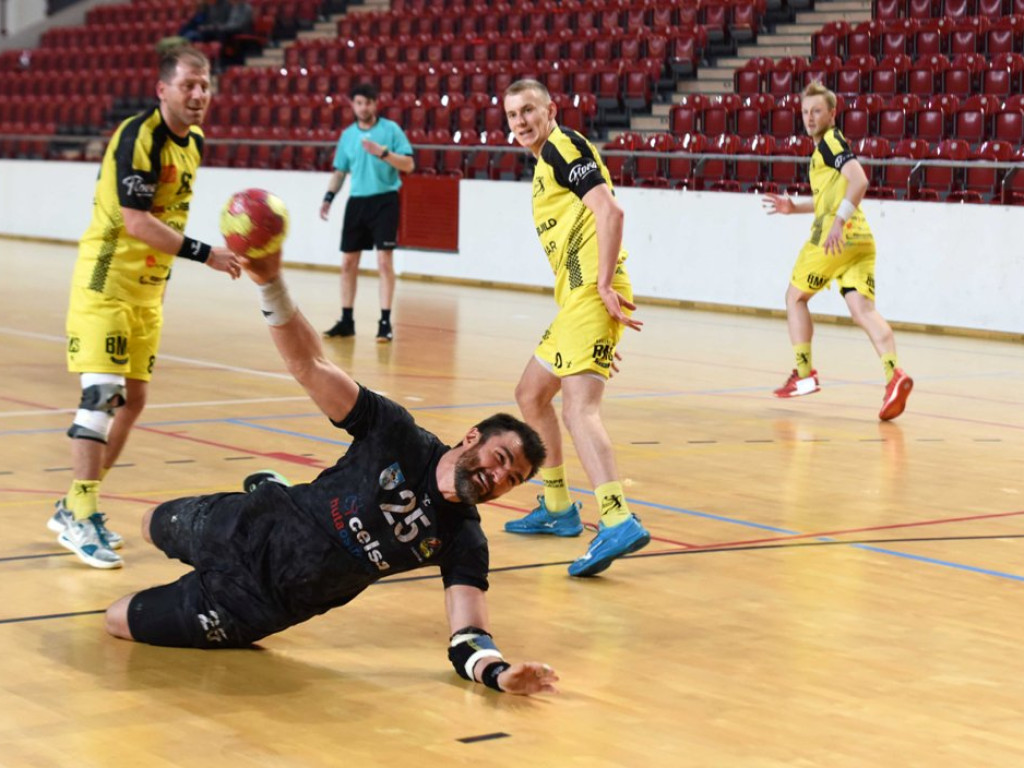 I liga piłki ręcznej. Grupa D. *KSZO Ostrowiec Świętokrzyski - KSSPR Końskie 30:24