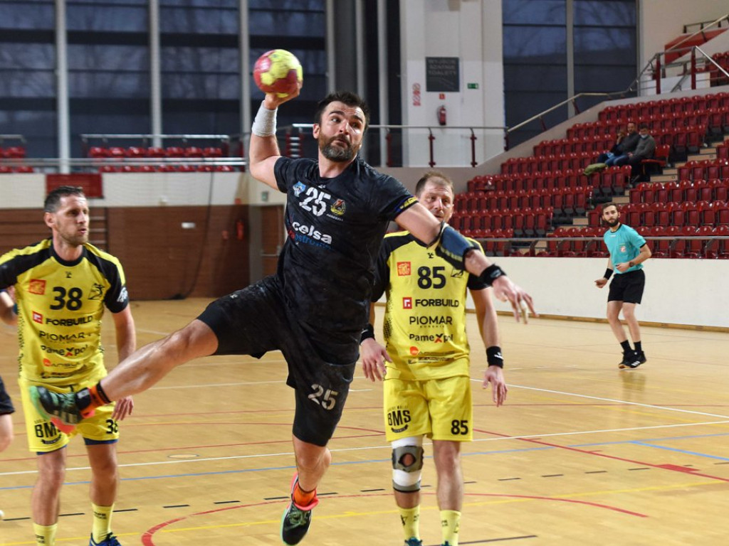 I liga piłki ręcznej. Grupa D. *KSZO Ostrowiec Świętokrzyski - KSSPR Końskie 30:24