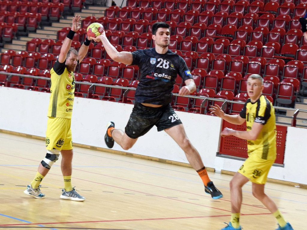 I liga piłki ręcznej. Grupa D. *KSZO Ostrowiec Świętokrzyski - KSSPR Końskie 30:24