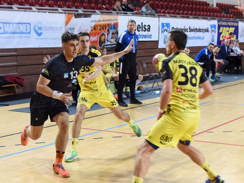 I liga piłki ręcznej. Grupa D. *KSZO Ostrowiec Świętokrzyski - KSSPR Końskie 30:24