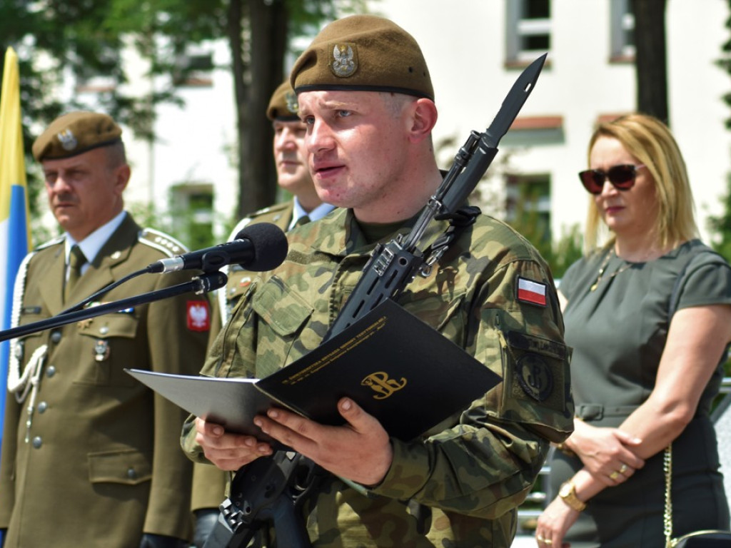 Złożyli przysięgę i rozpoczęli wakacje w mundurze (zdjęcia)