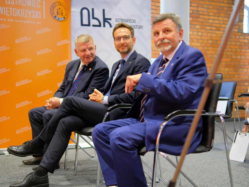 Blisko 16 mln zł dla Ostrowca Świętokrzyskiego z Funduszy Norweskich. Przeznaczone będą na przedsiębiorczość, edukację i ekologię (zdjęcia, wideo)
