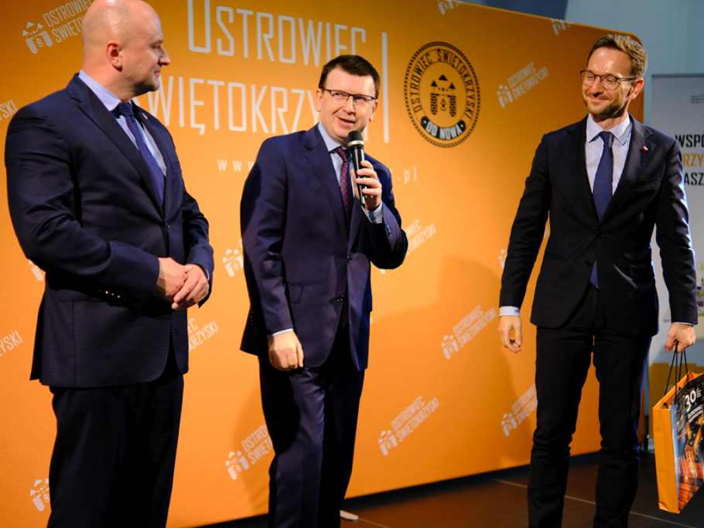 Blisko 16 mln zł dla Ostrowca Świętokrzyskiego z Funduszy Norweskich. Przeznaczone będą na przedsiębiorczość, edukację i ekologię (zdjęcia, wideo)