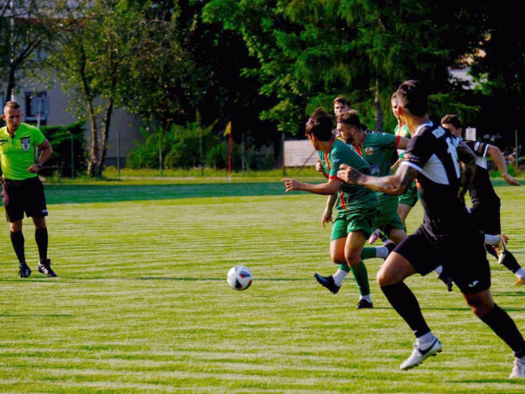 Mecz sparingowy. *KP KSZO 1929 Ostrowiec Świętokrzyski - Lechia Tomaszów Mazowiecki 3:3
