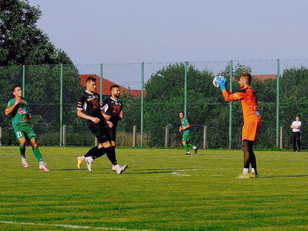Mecz sparingowy. *KP KSZO 1929 Ostrowiec Świętokrzyski - Lechia Tomaszów Mazowiecki 3:3