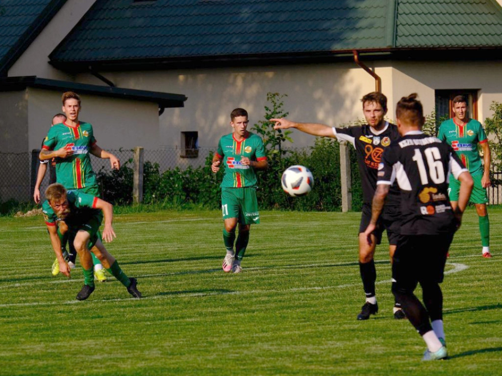 Mecz sparingowy. *KP KSZO 1929 Ostrowiec Świętokrzyski - Lechia Tomaszów Mazowiecki 3:3