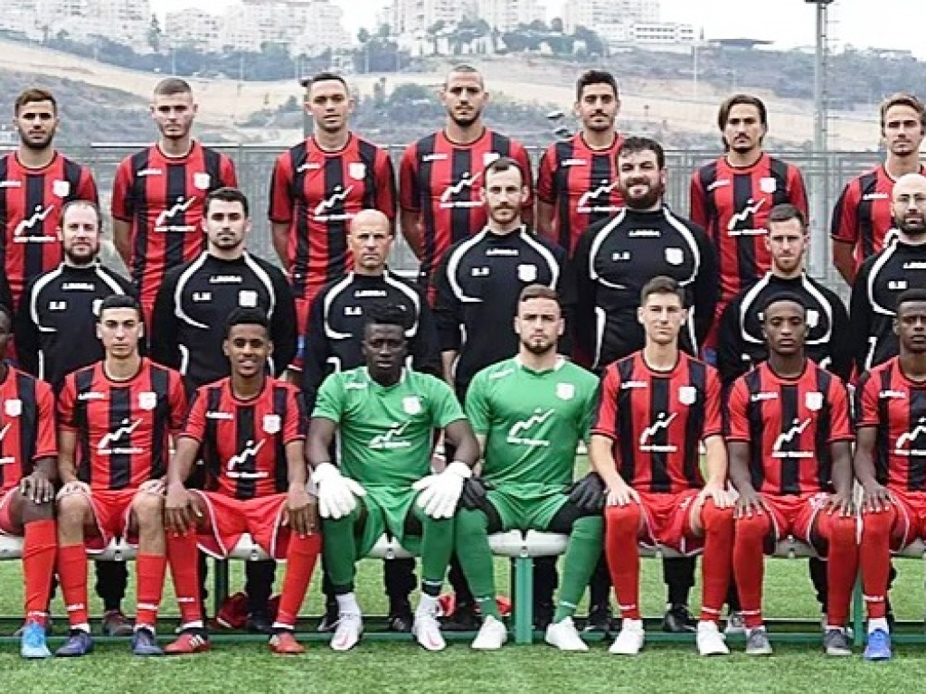 Niezwykły sparingpartner piłkarzy KSZO. Hapoel z Jerozolimy - klub, który jest własnością? kibiców!