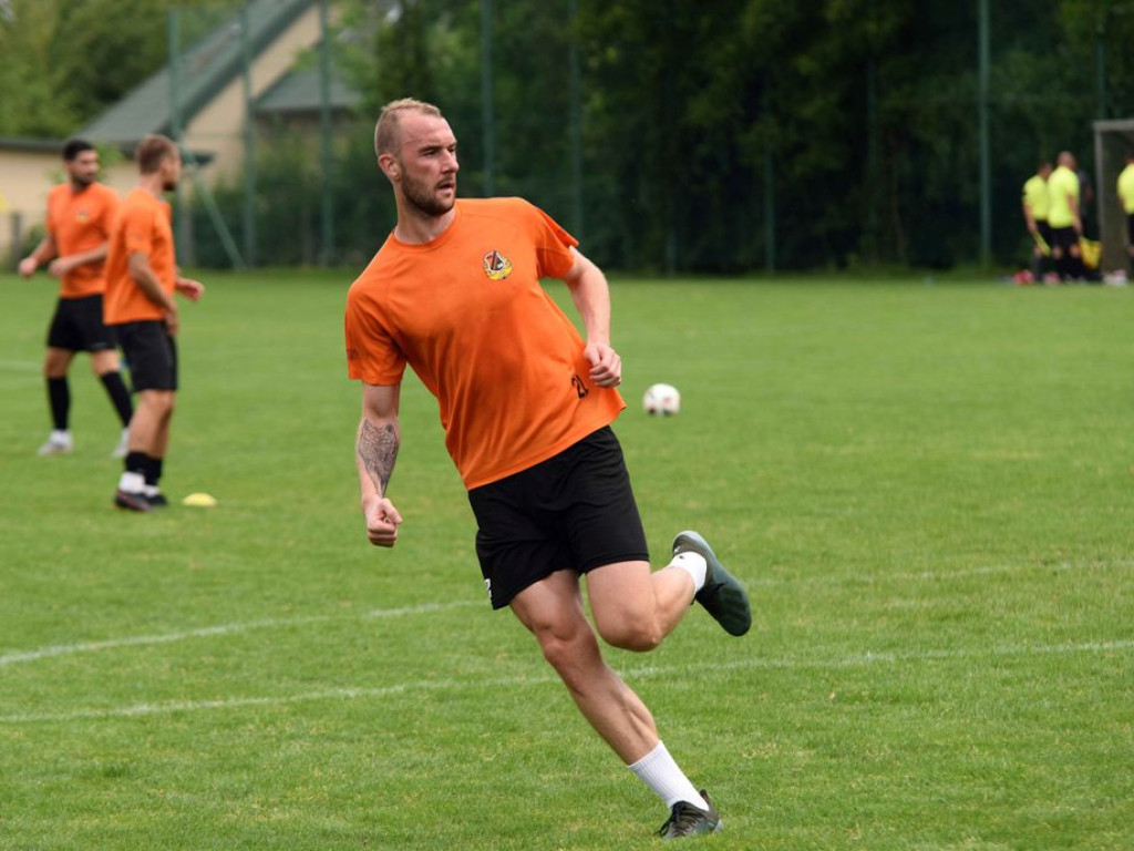 Mecz sparingowy. *KP KSZO 1929 Ostrowiec Świętokrzyski - GKS Nowiny 3:1