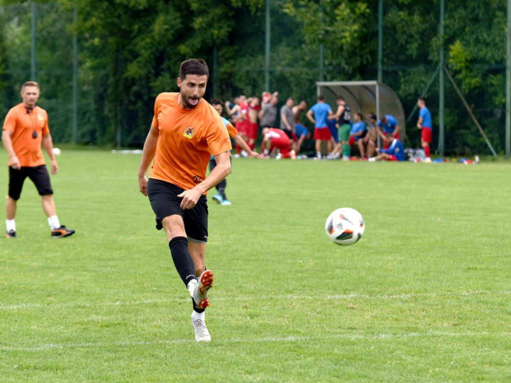 Mecz sparingowy. *KP KSZO 1929 Ostrowiec Świętokrzyski - GKS Nowiny 3:1
