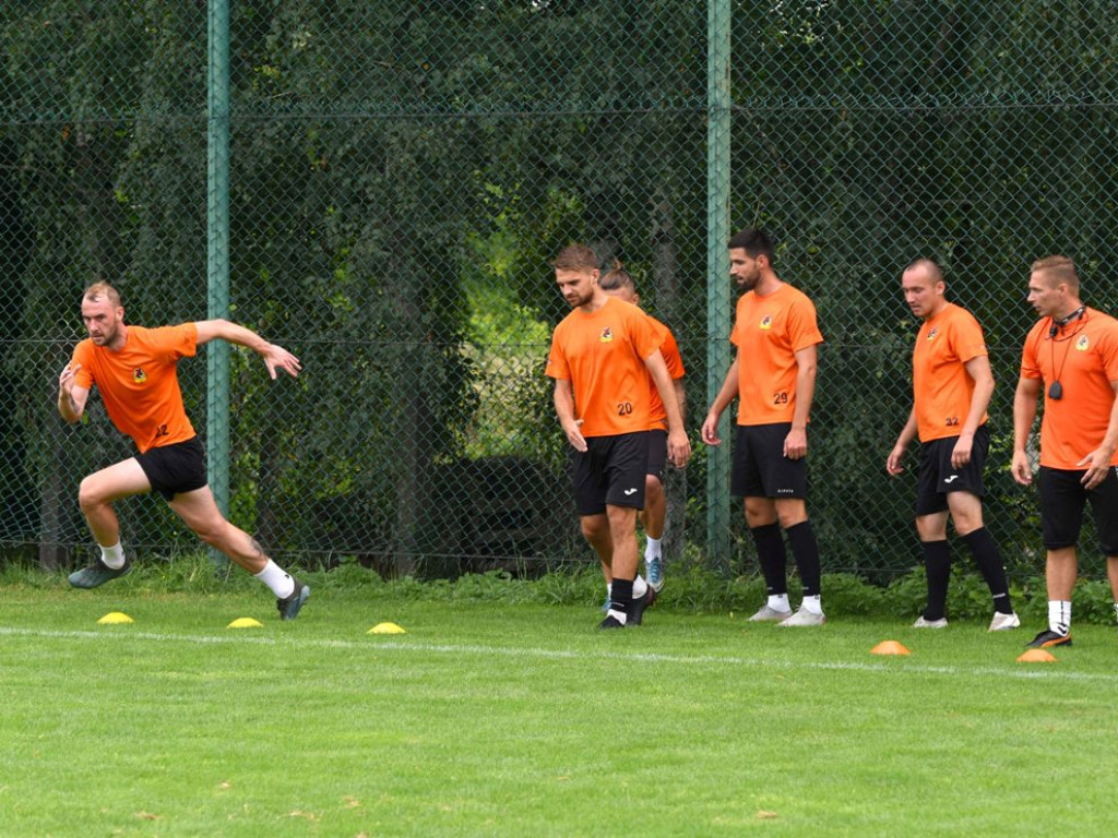 Mecz sparingowy. *KP KSZO 1929 Ostrowiec Świętokrzyski - GKS Nowiny 3:1
