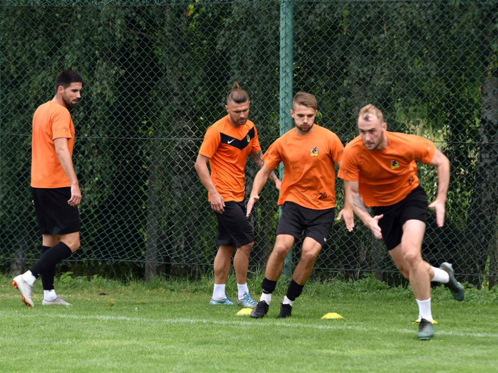 Mecz sparingowy. *KP KSZO 1929 Ostrowiec Świętokrzyski - GKS Nowiny 3:1